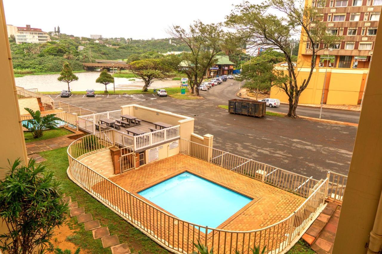 L'escalier Cabanas 107 Amanzimtoti Exterior foto